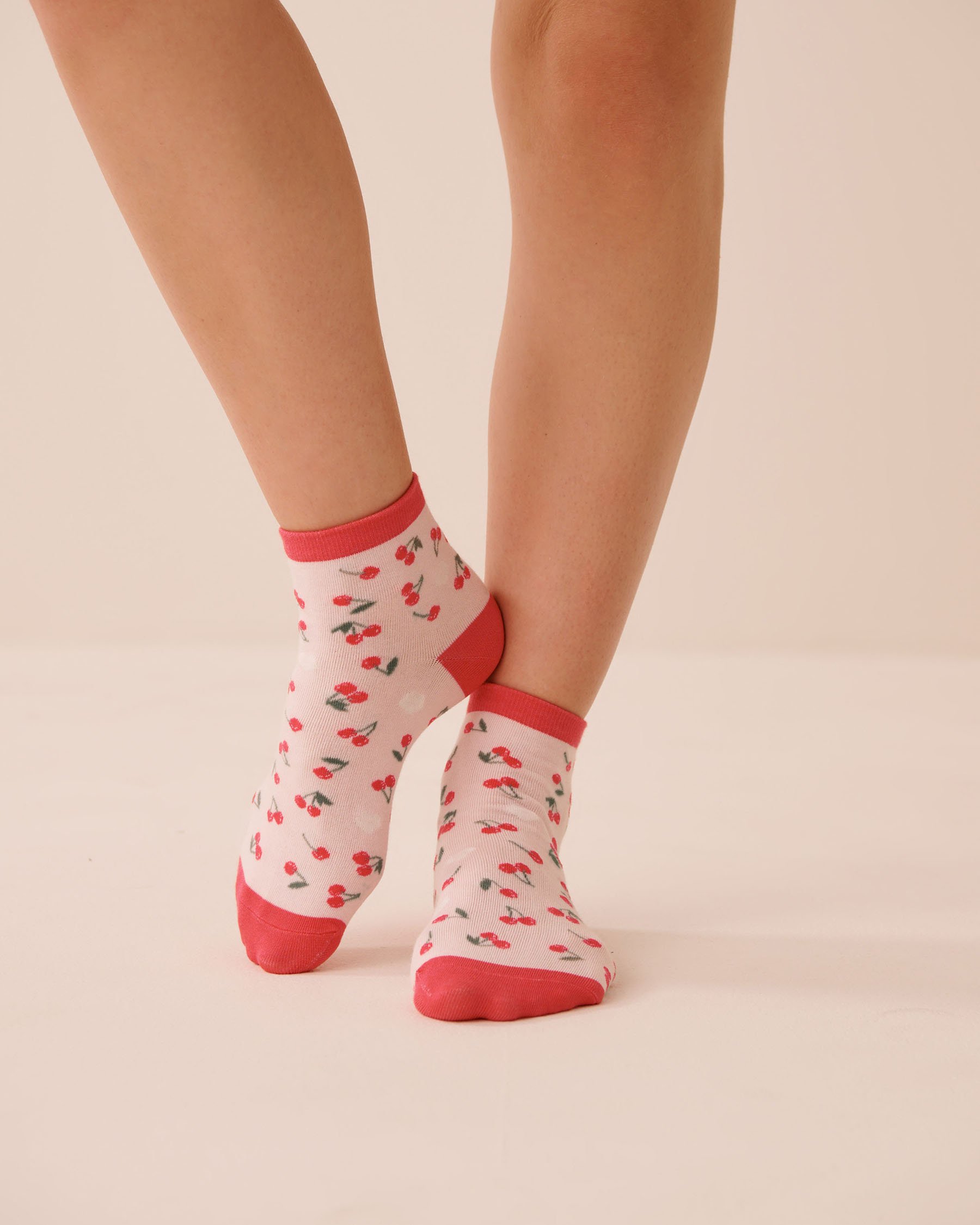 LA VIE EN ROSE Finely Ribbed Floral Cherry Socks Pink/Cherries 40700476 - View1