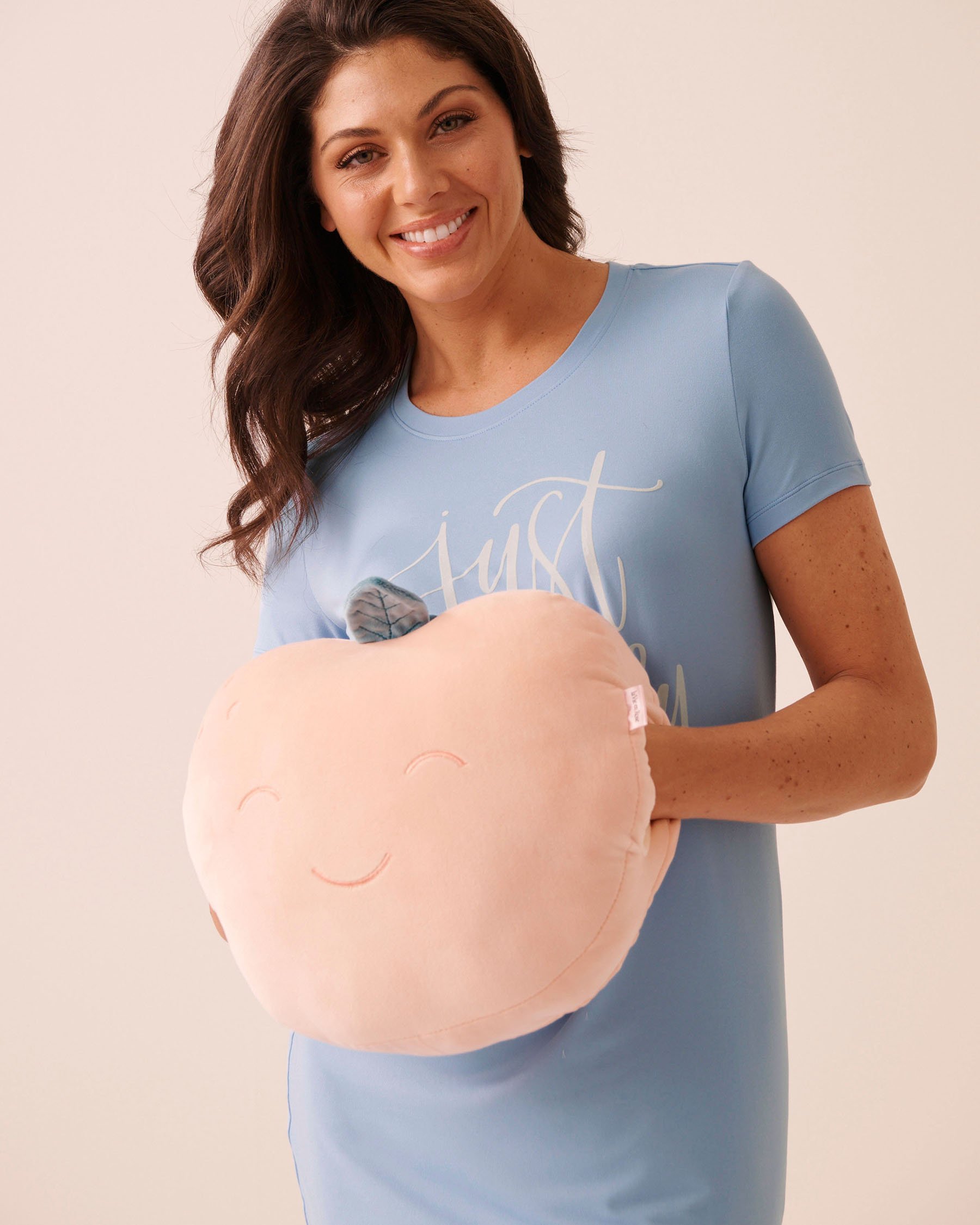 LA VIE EN ROSE Peach Hand Warmer Pillow Peach 40700471 - View4