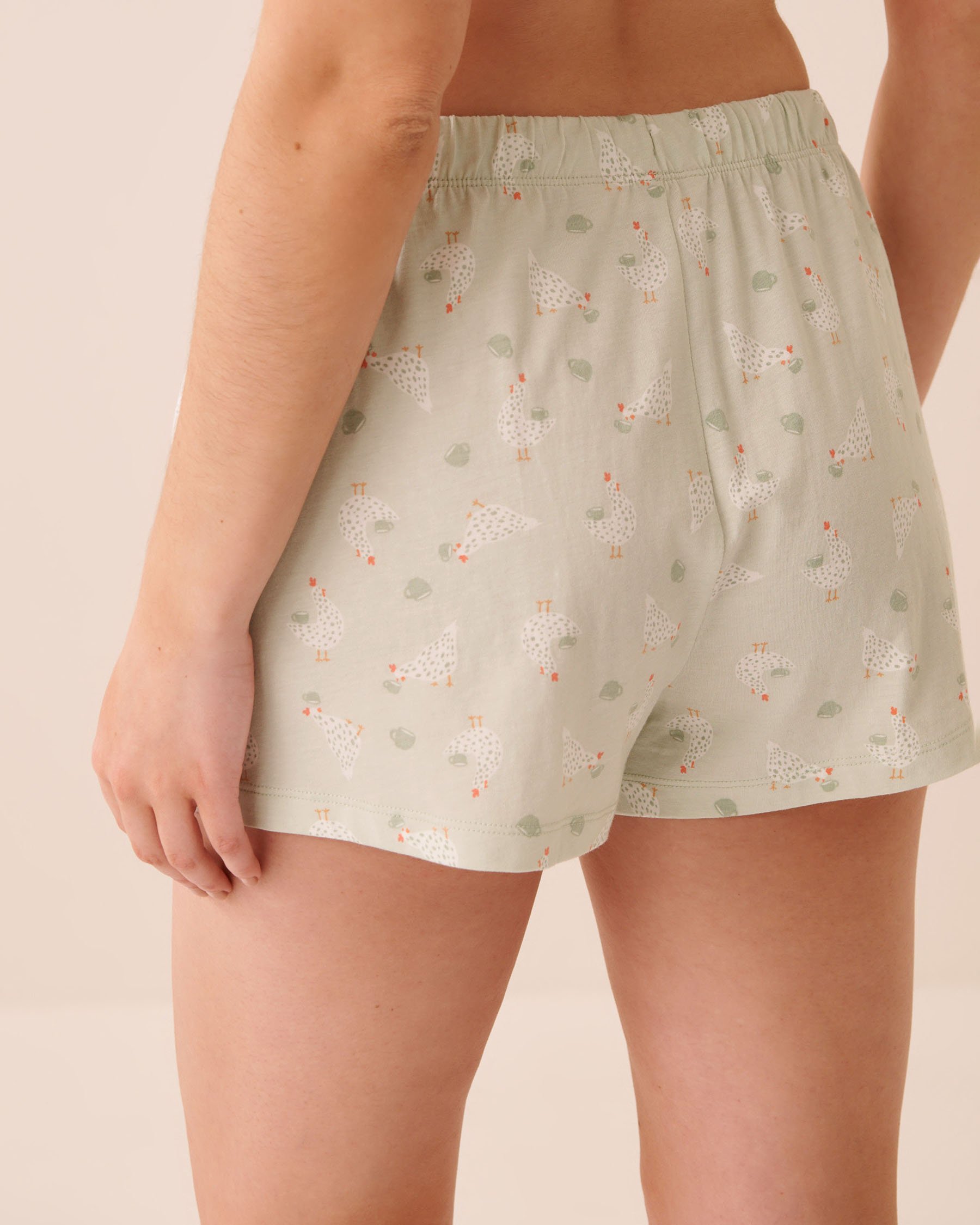 LA VIE EN ROSE Ensemble pyjama imprimé poule avec chemisier Vert/Poulets 40400096 - Voir5