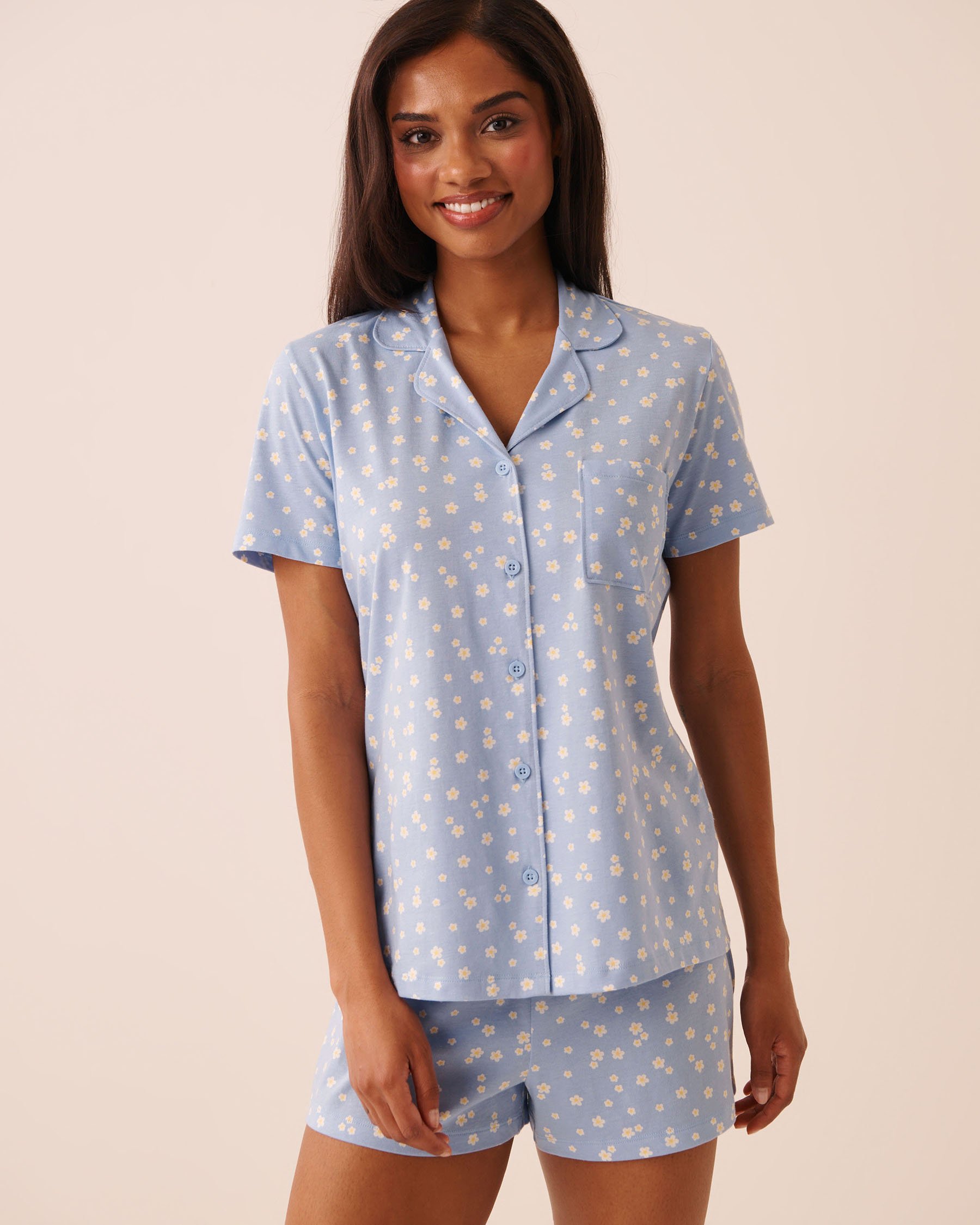LA VIE EN ROSE Ensemble pyjama imprimé marguerite avec chemisier Bleu/Marguerites 40400096 - Voir1