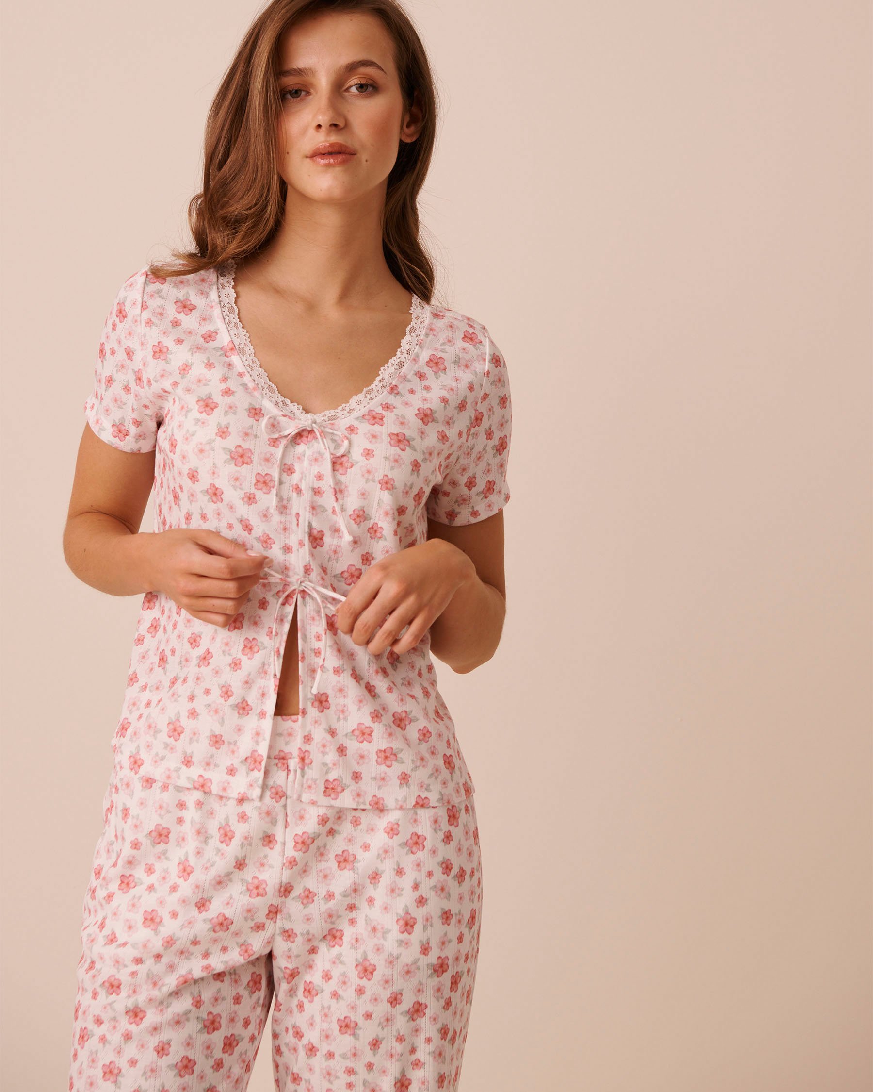 LA VIE EN ROSE Hibiscus Print Pointelle Tie-Front Short Sleeve T-Shirt White 40100871 - View1