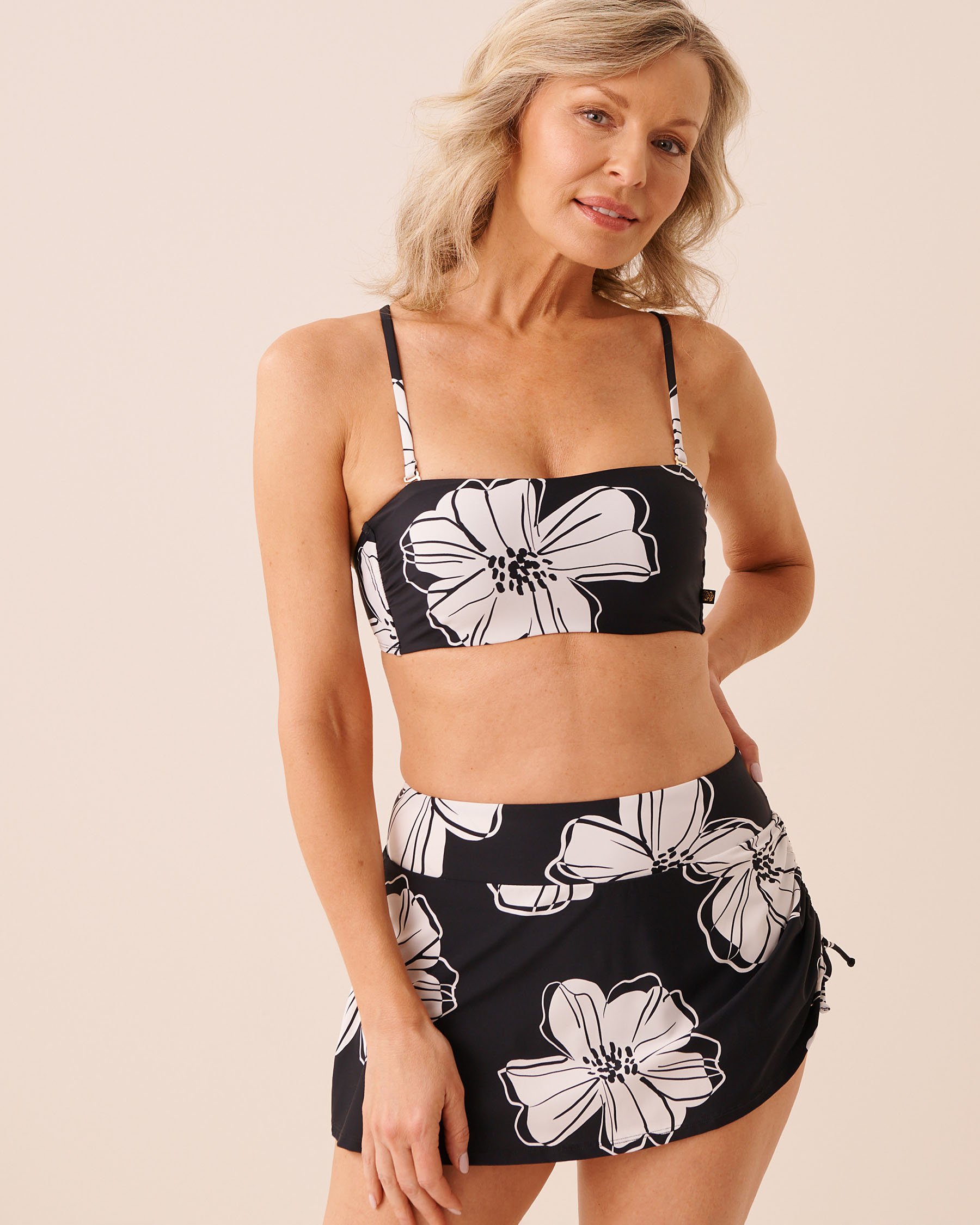 LA VIE EN ROSE AQUA BLACK HIBISCUS High Waist Skirt Bikini Bottom Black Hibiscus 70300899 - View5
