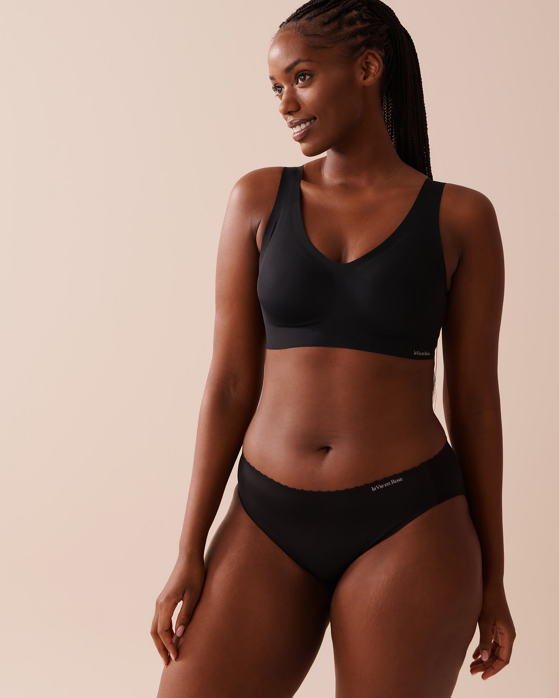 LA VIE EN ROSE Push-up Lounge Tank Bra Black 534-113-1-00 - View6