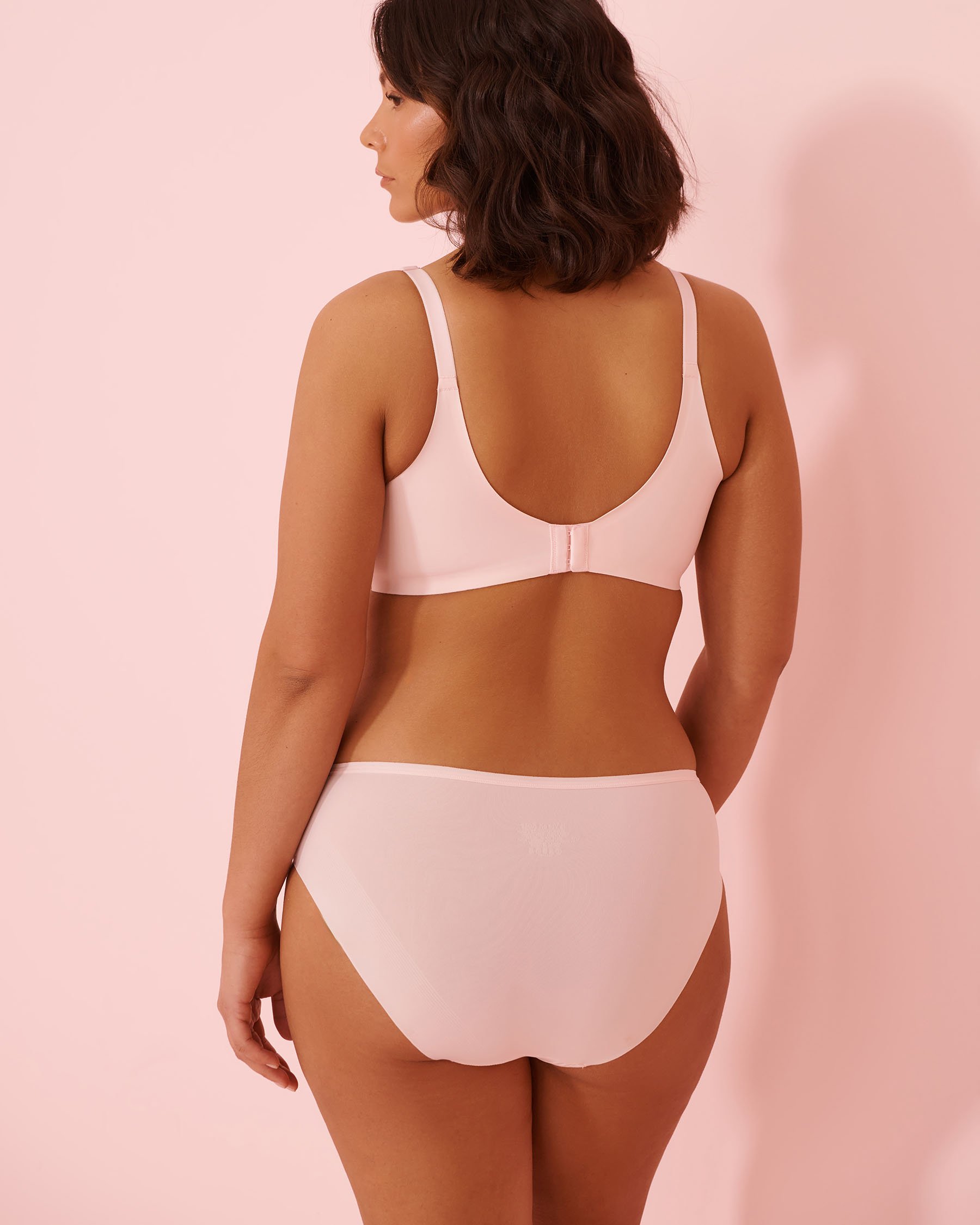 LA VIE EN ROSE Lightly Lined Wireless Sleek Back Bra Pink 169-113-2-00 - View2