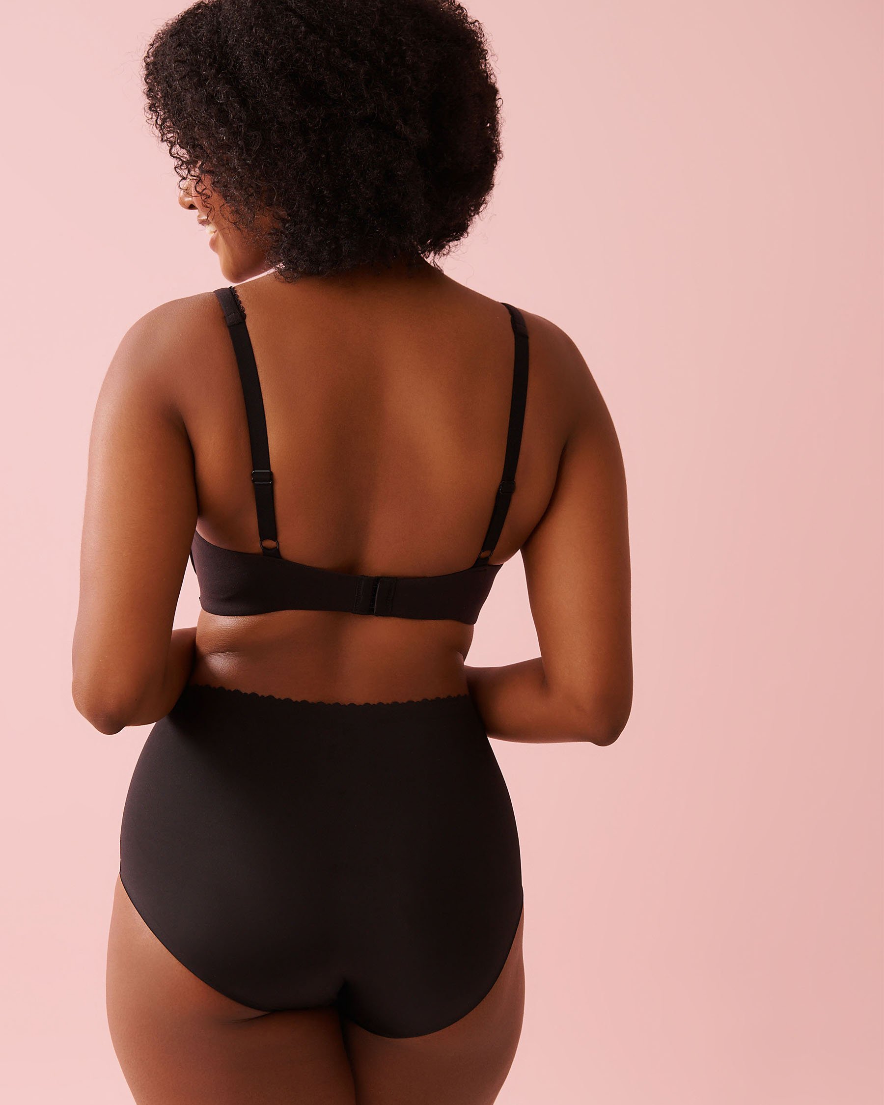 LA VIE EN ROSE Lightly Lined Memory Foam Bra Black 618-113-0-00 - View2