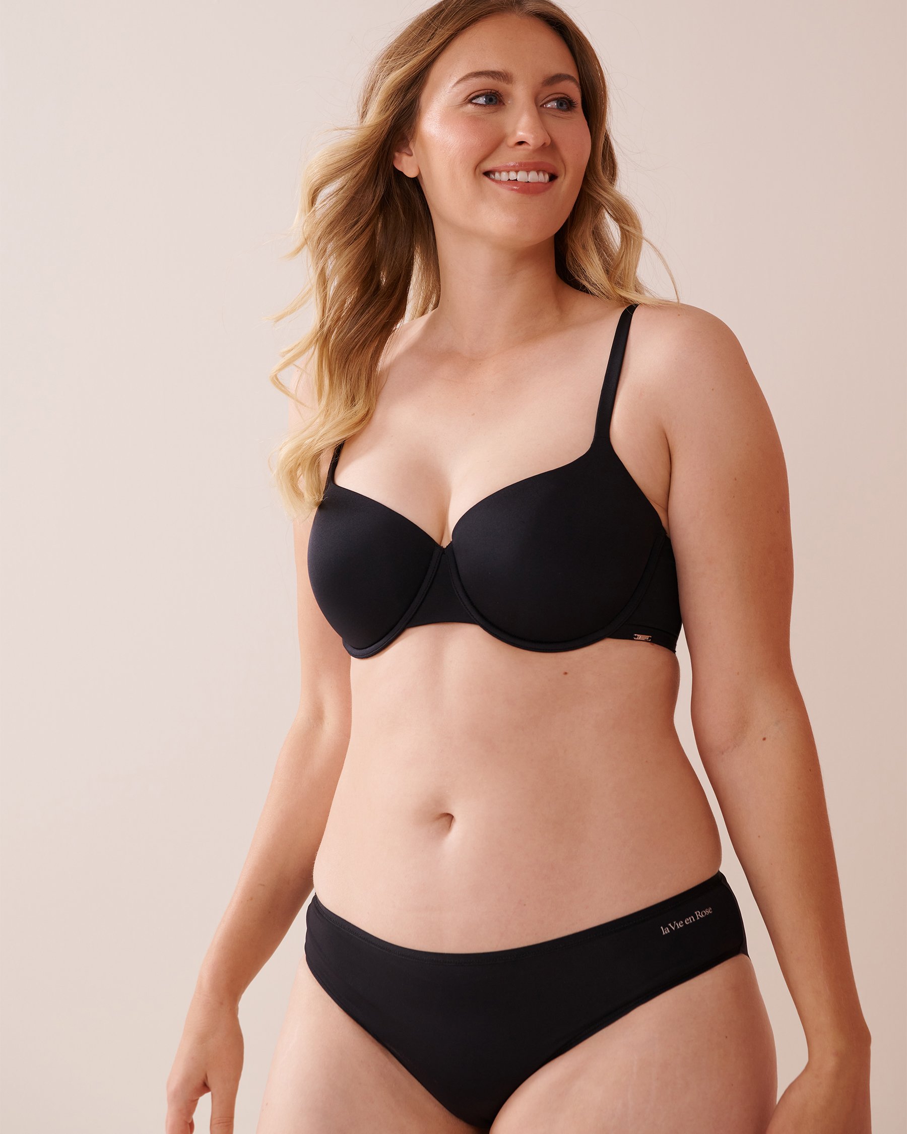 LA VIE EN ROSE Lightly Lined Flexible Demi Bra Black 10200079 - View9