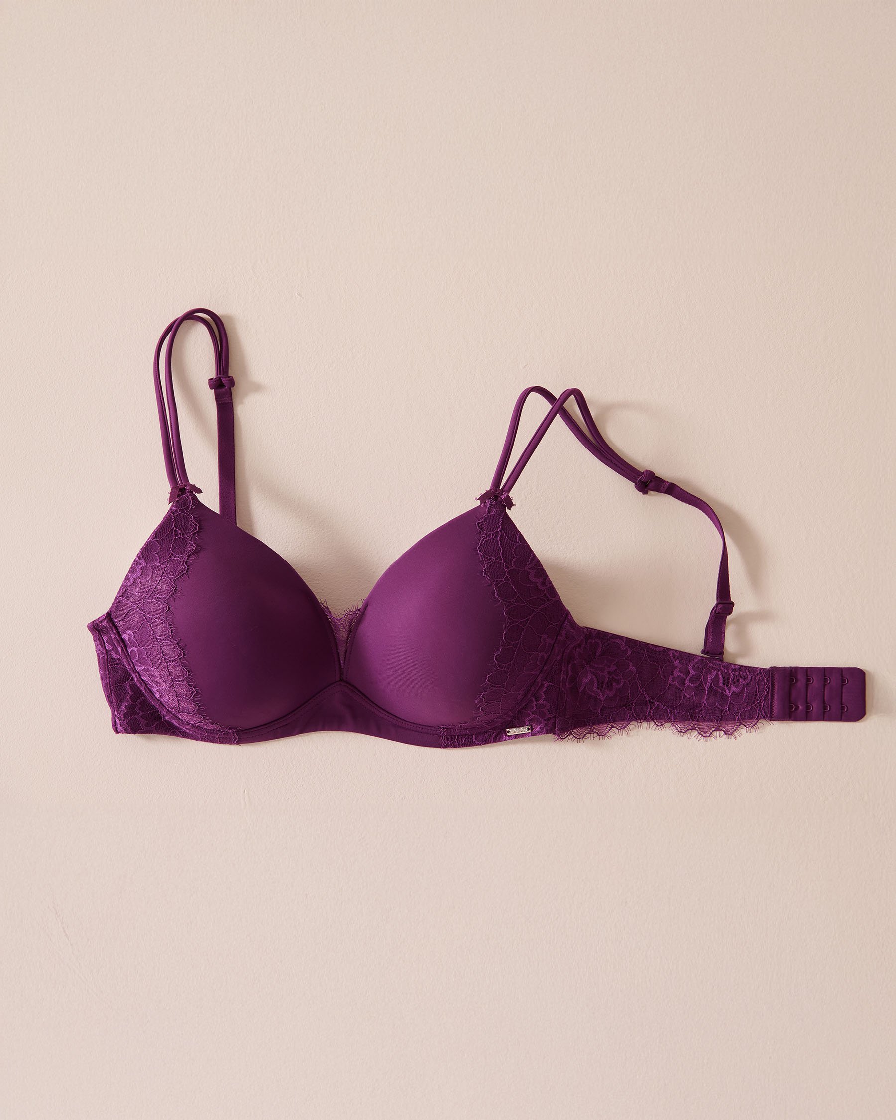 LA VIE EN ROSE Lightly Lined Wireless Mastectomy Bra Vibrant Violet 10200422 - View3