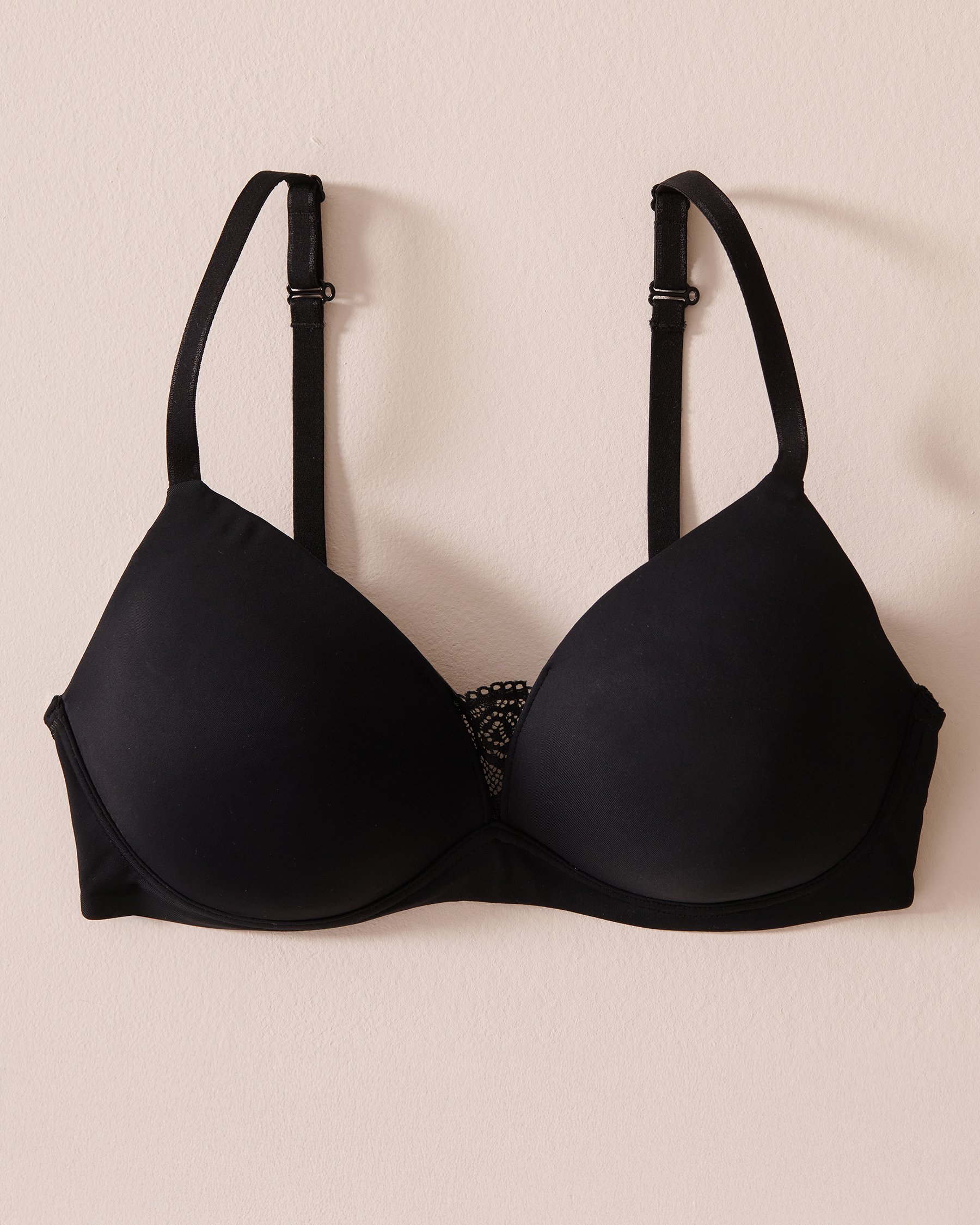 LA VIE EN ROSE Lightly Lined Wireless Mastectomy Bra Black 389-110-4-00 - View1