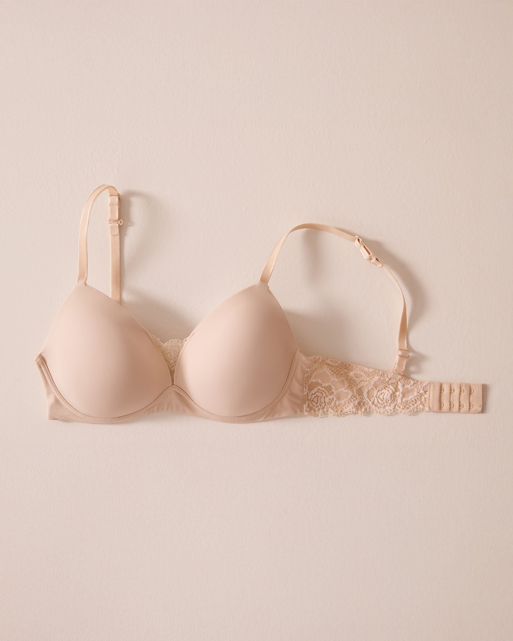 LA VIE EN ROSE Lightly Lined Wireless Mastectomy Bra Champagne 389-110-4-00 - View5