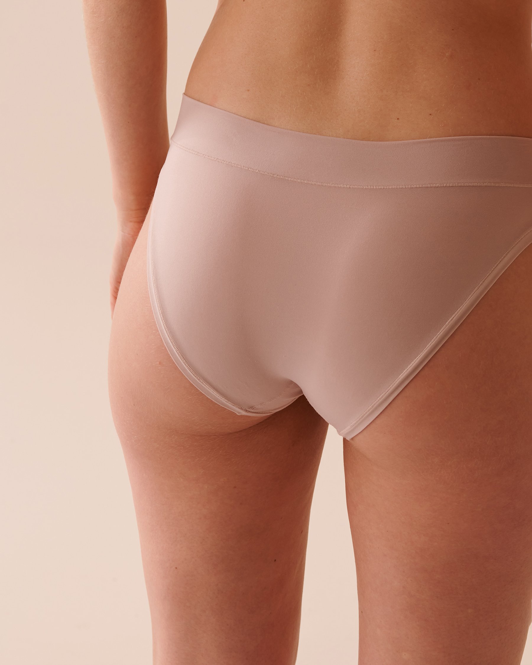 LA VIE EN ROSE Perfect Fit Bikini Panty Shadow Grey 20200475 - View2