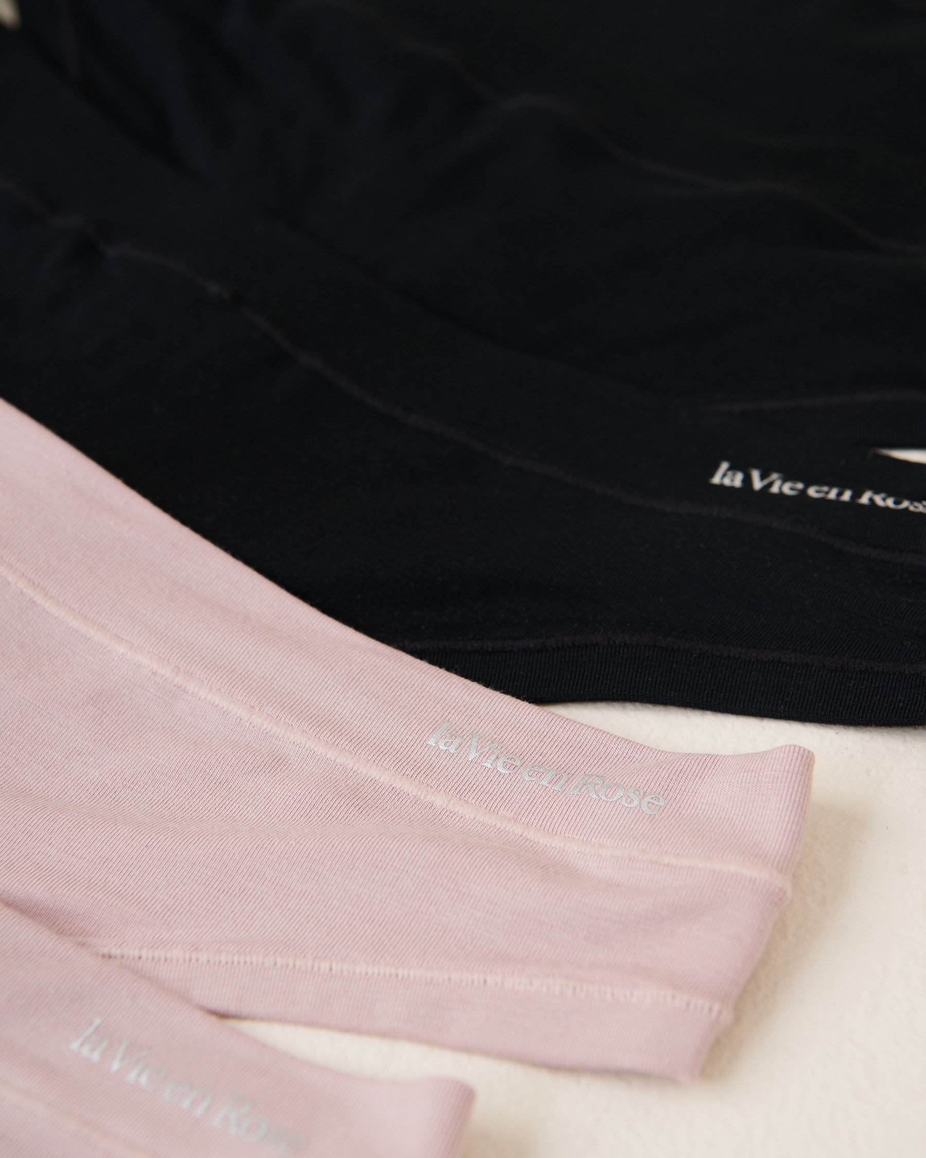 LA VIE EN ROSE Lot de 5 culottes tanga en modal Noir/Ombre grise 20200429 5PK - Voir3