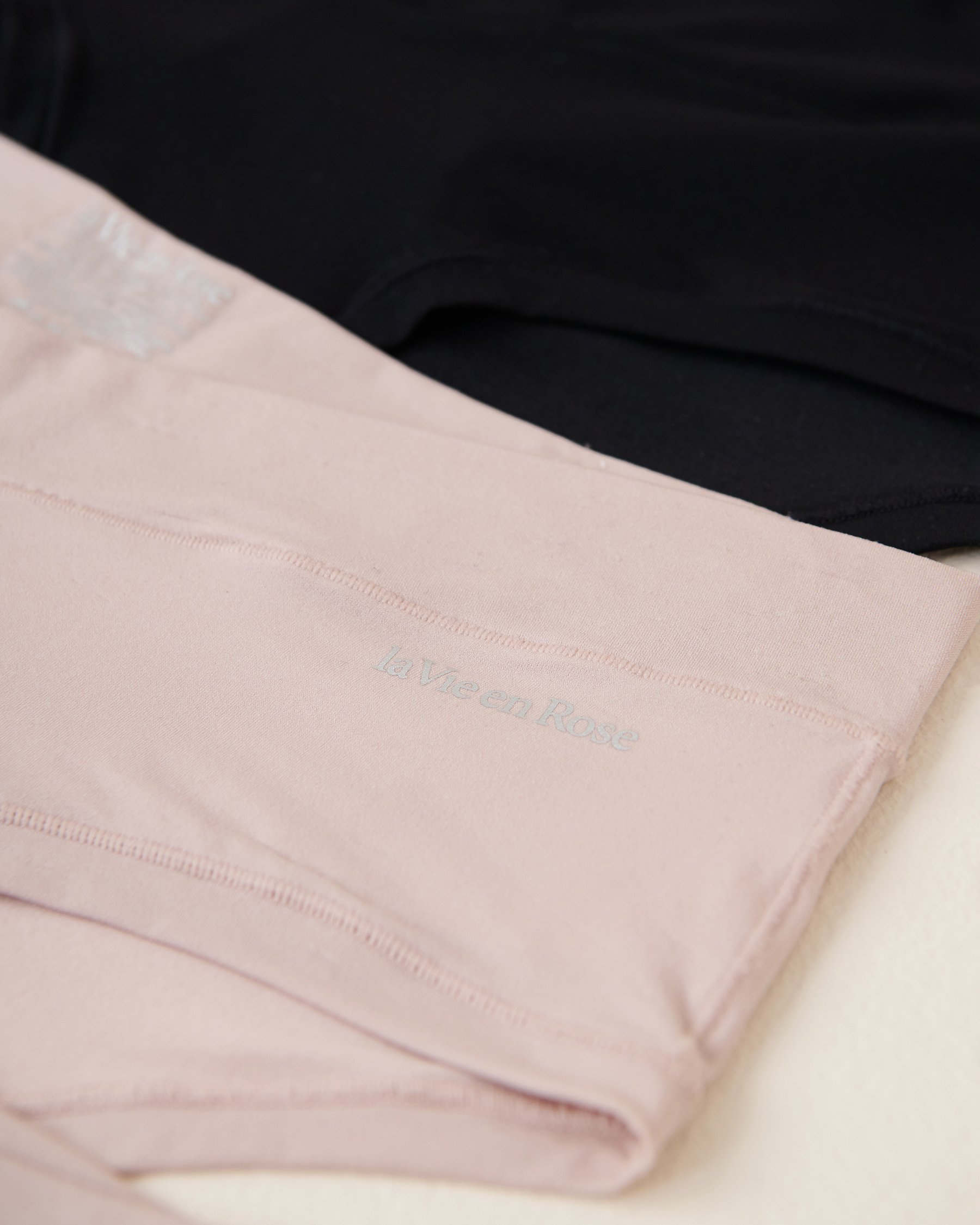 LA VIE EN ROSE Lot de 5 culottes aux hanches fit parfait Noir/Ombre grise 20200476 5PK - Voir3