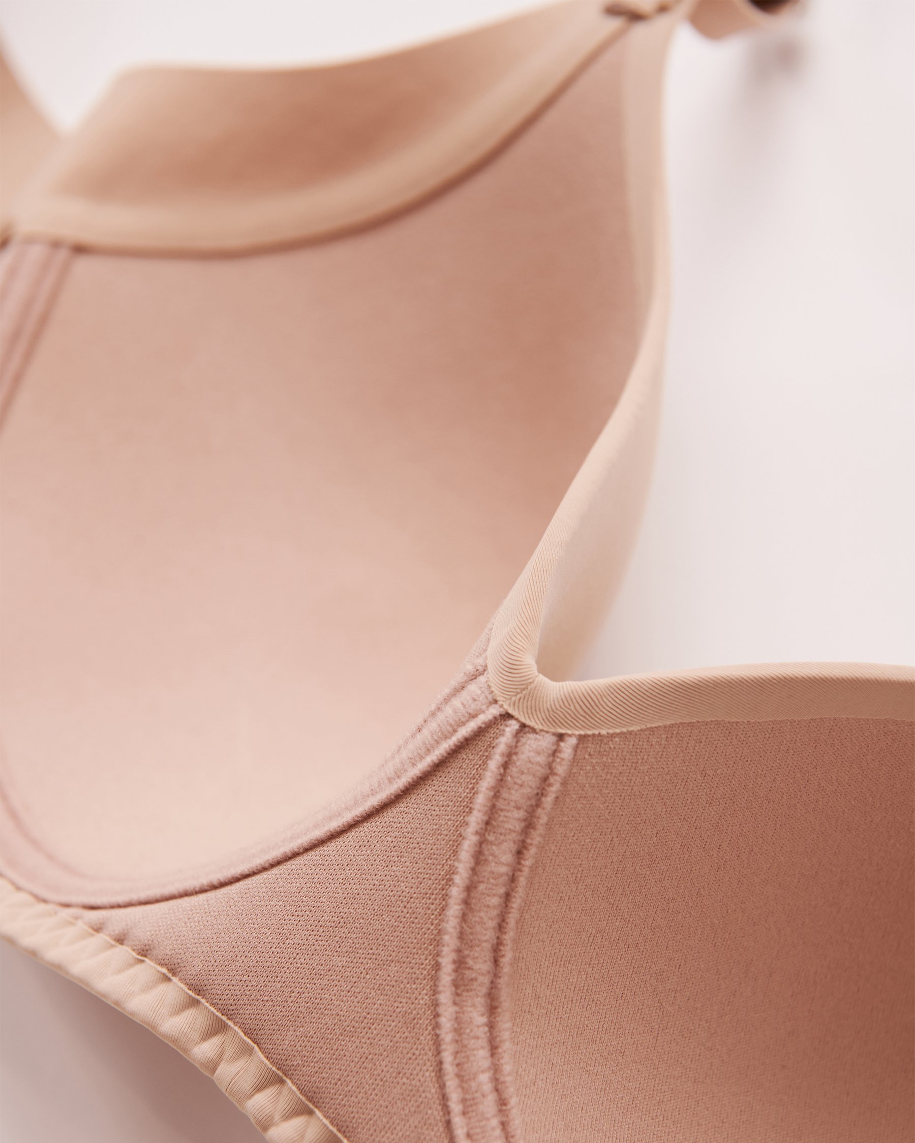 LA VIE EN ROSE Lightly Lined Wireless Sleek Back Bra Latte 169-113-2-00 - View7