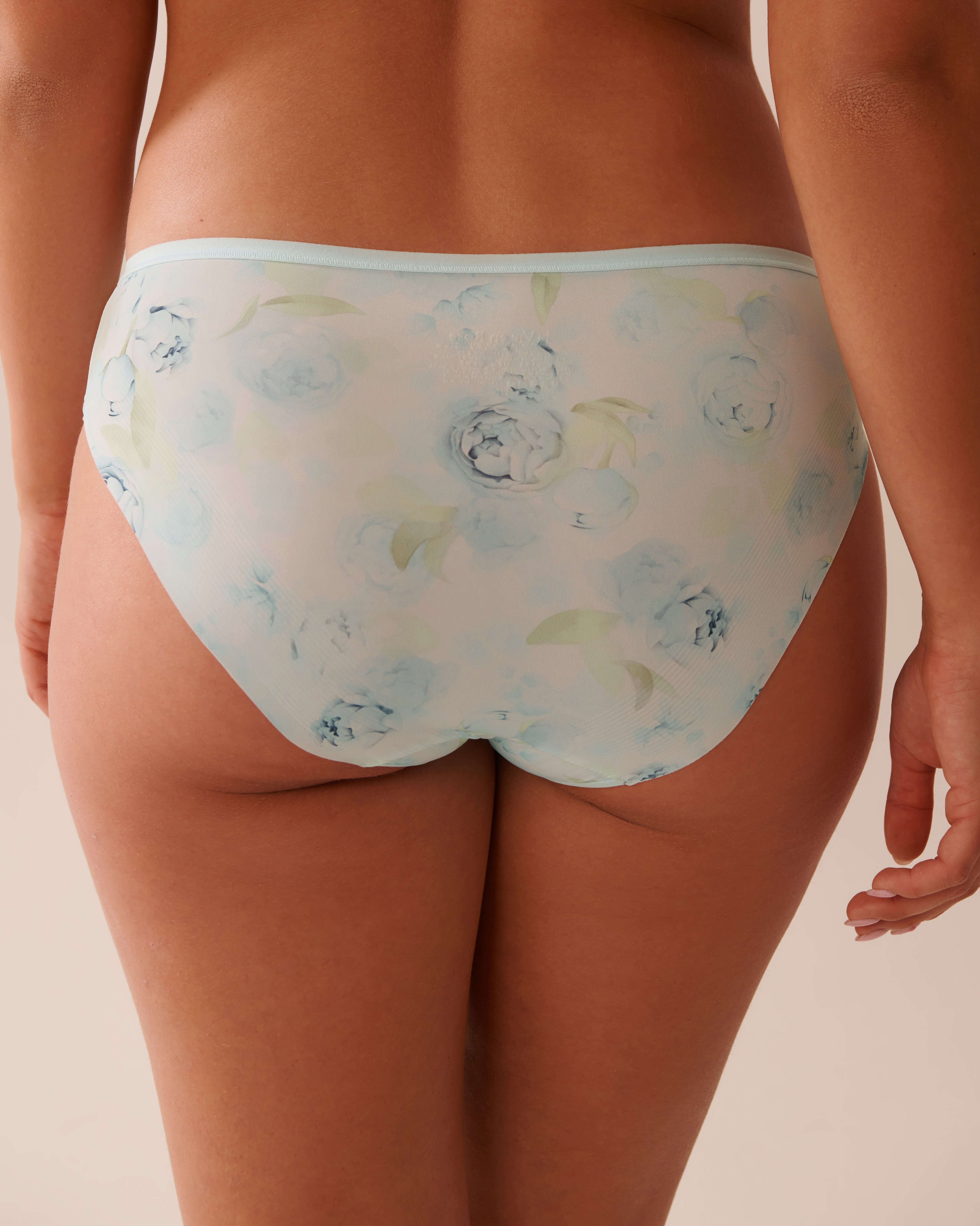 LA VIE EN ROSE Microfiber Sleek Back Bikini Panty Blue Rose 20300410 - View2