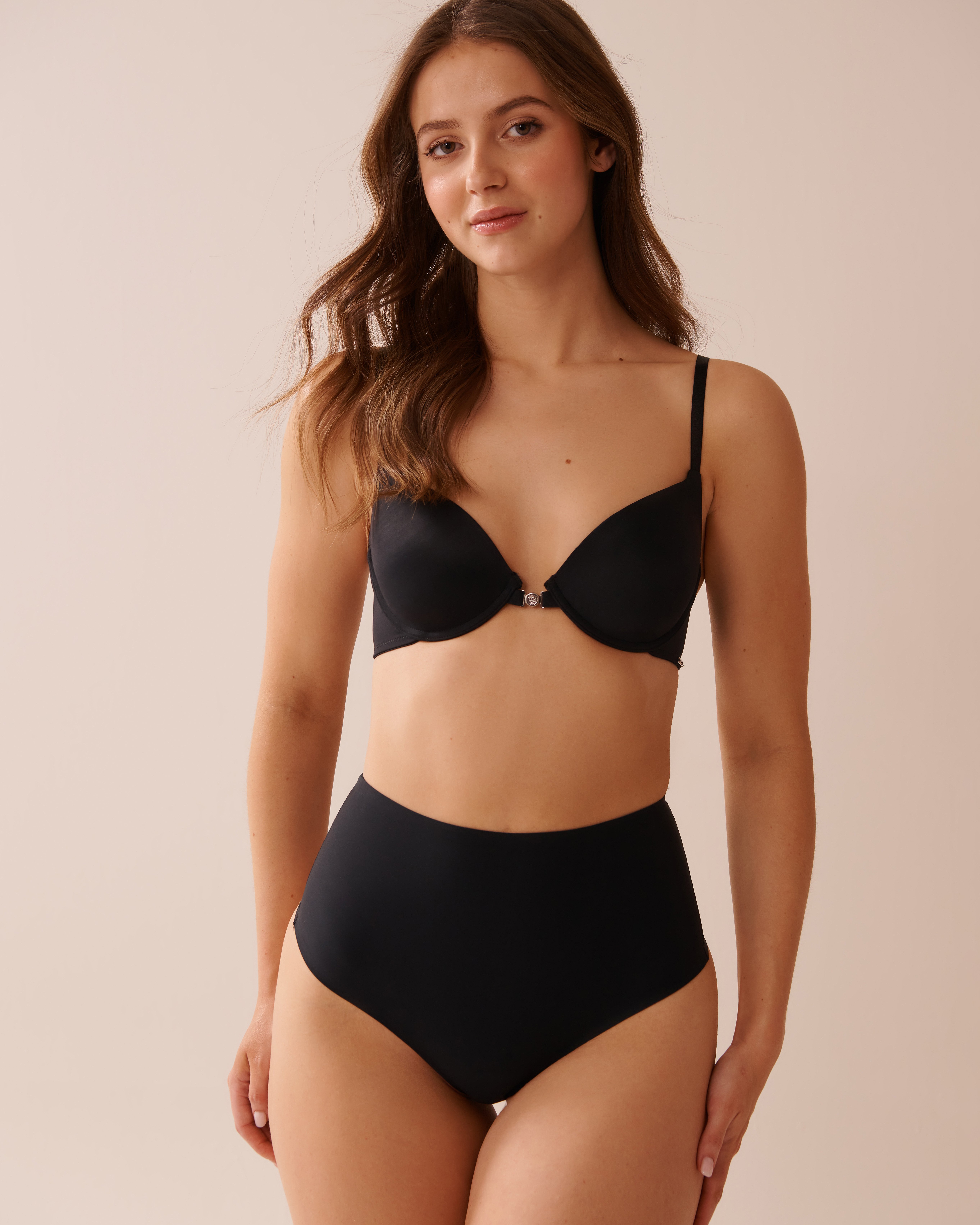 LA VIE EN ROSE Medium Support Microfiber High Waist Shaper Thong Black 30200012 - View3