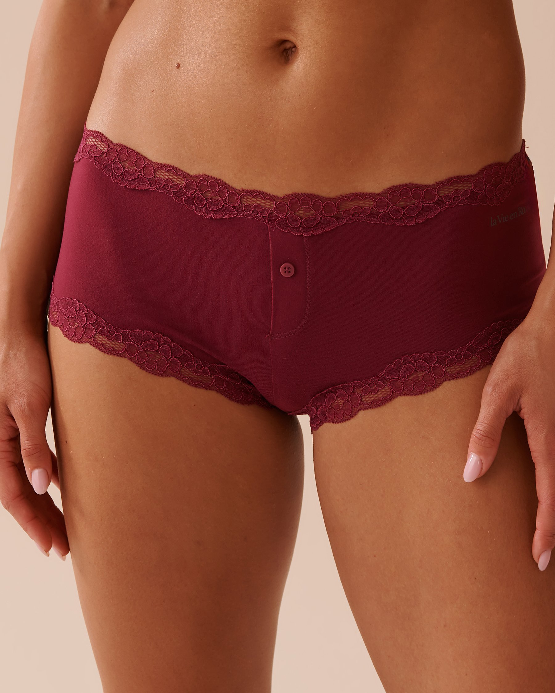 LA VIE EN ROSE Super Soft Lace Trim Boyleg Panty Plum 20100484 - View1