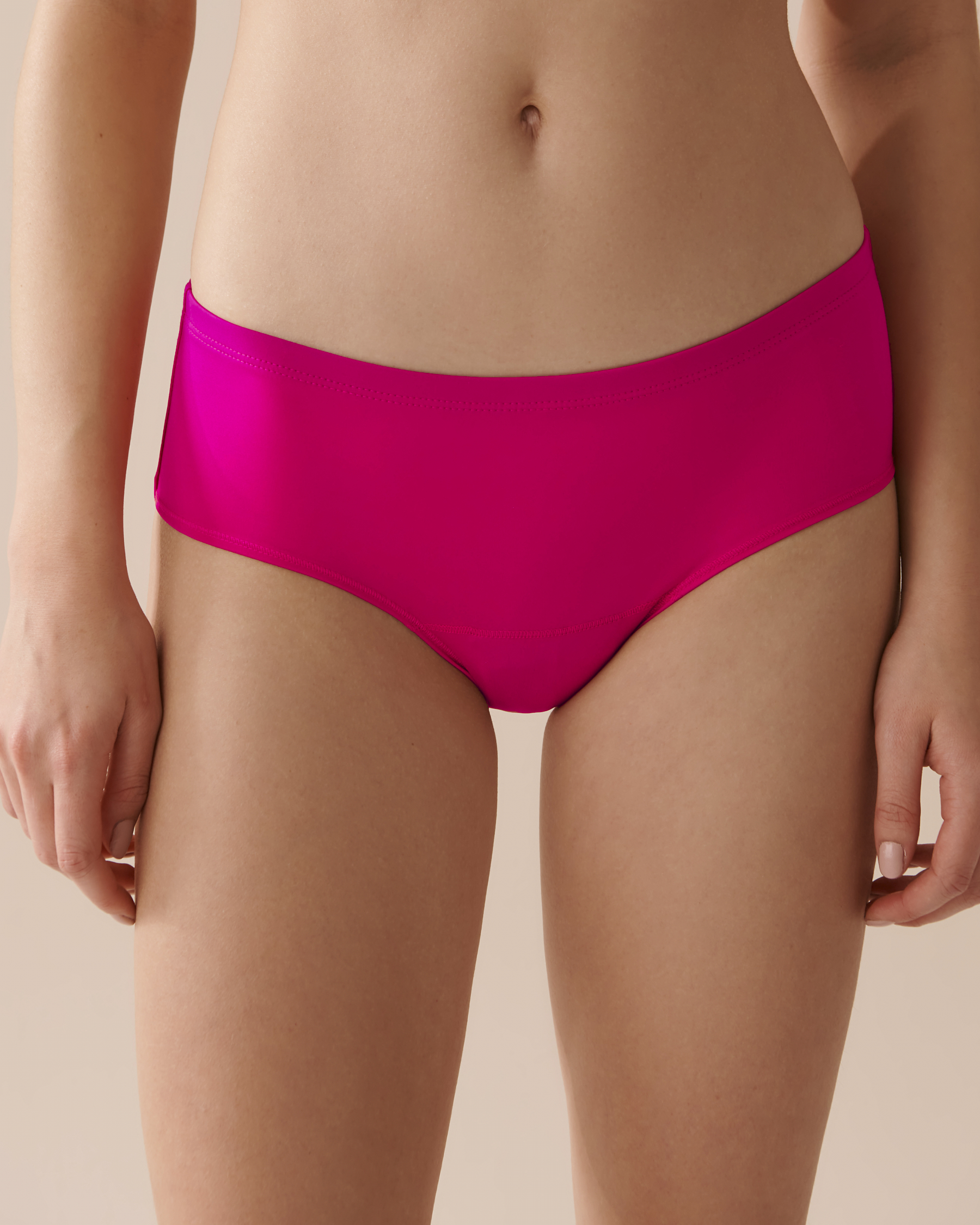 LA VIE EN ROSE Super Absorbency Hiphugger Period Panty Bright Fuchsia 20400004 - View1