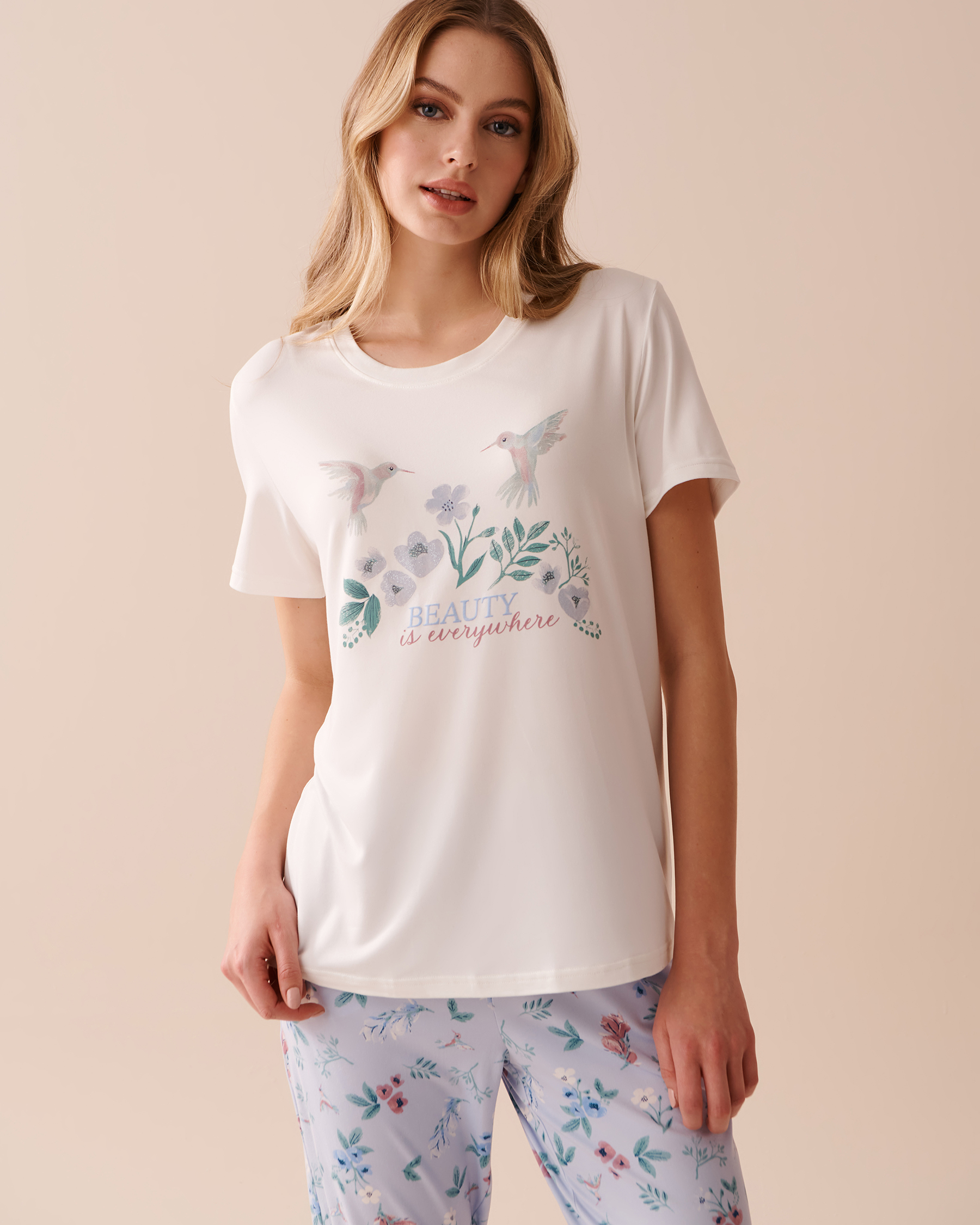 LA VIE EN ROSE Hummingbirds Print Super Soft T-shirt White 40100560 - View1