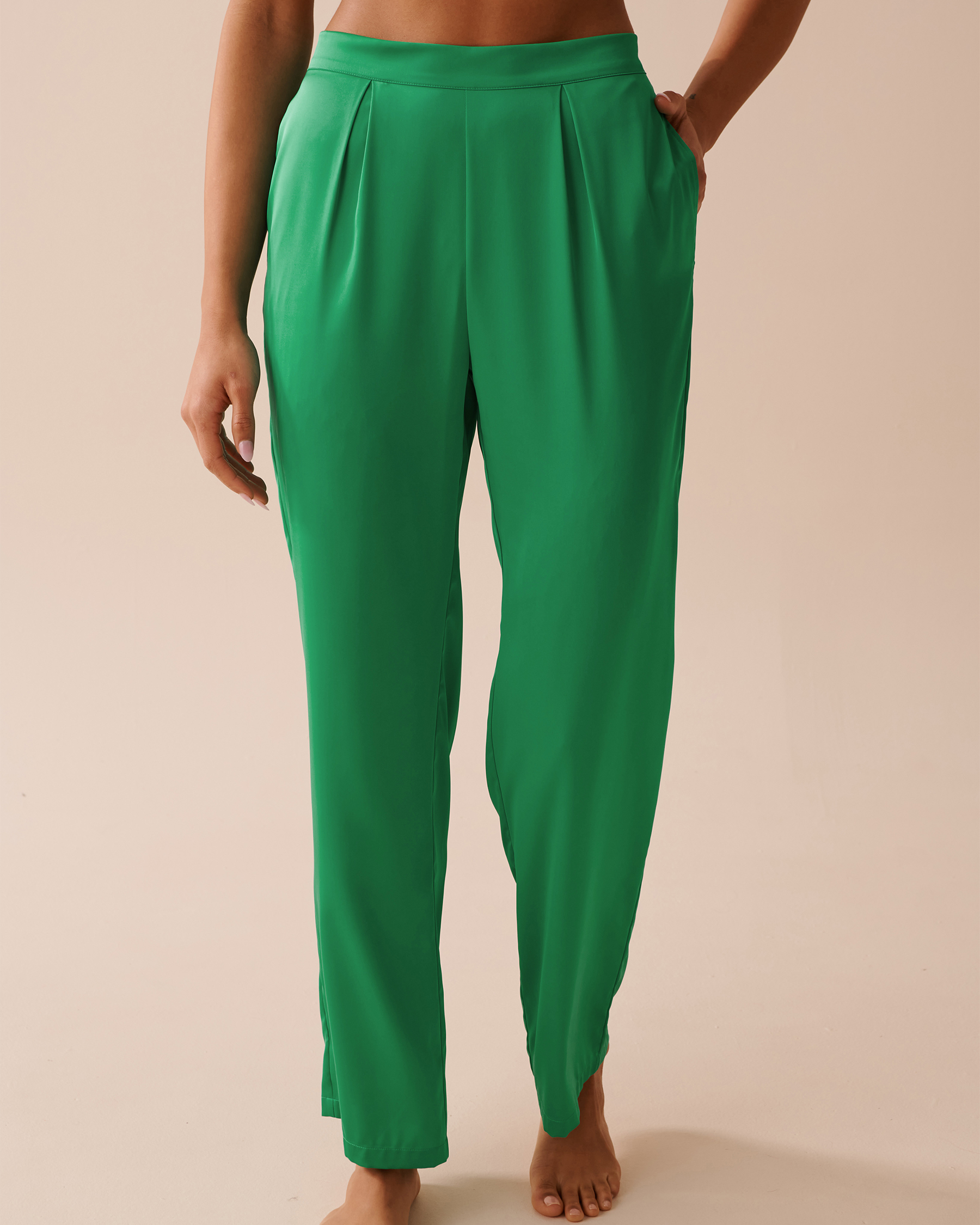 LA VIE EN ROSE Satin Pants Tropical Green 60200100 - View1